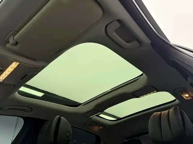 Mercedes-Benz E-Class — Фото автомобиля 12