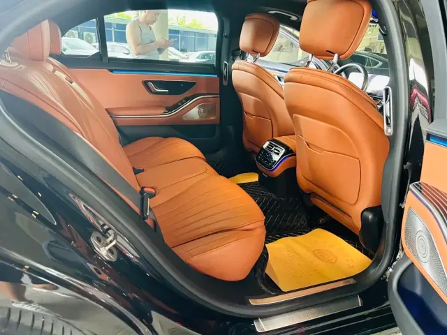 Mercedes-Benz S-Class — Фото автомобиля 19