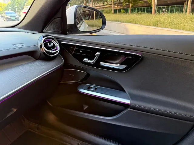 Mercedes-Benz C-Class — Фото автомобиля 7