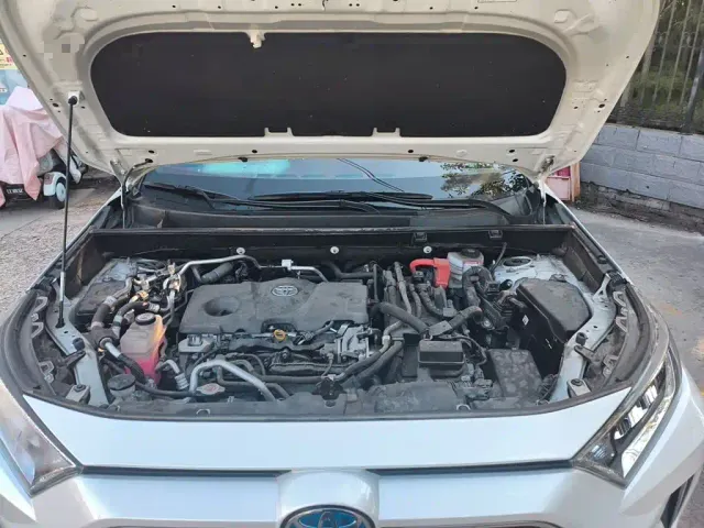 Toyota RAV4 Rongfang Dual Engine E+ — Фото автомобиля 16