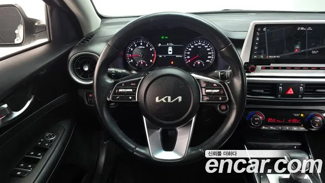 Kia K3 Generation 2 — Фото автомобиля 12