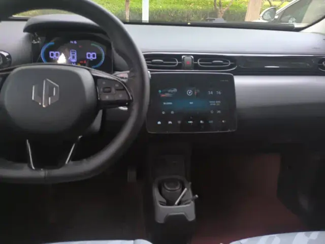 Leapmotor T03 — Фото автомобиля 13