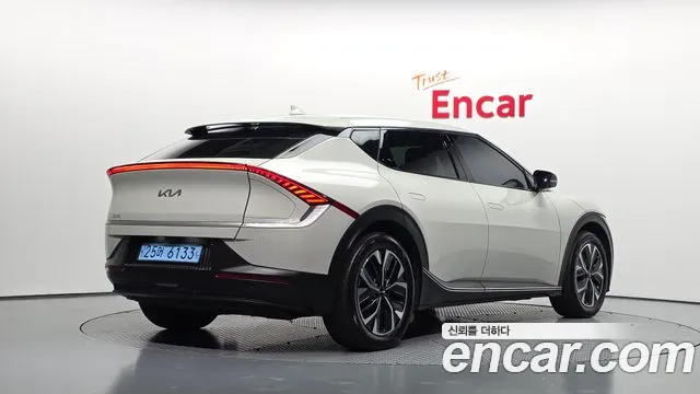 Kia EV6 — Фото автомобиля 2