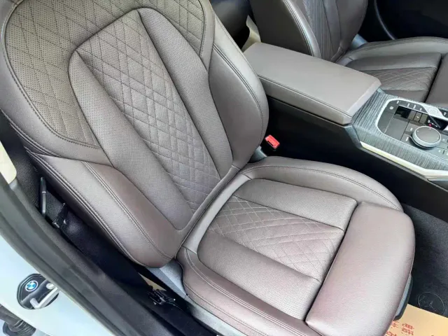 BMW 3 Series — Фото автомобиля 7