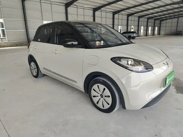 Wuling Bingo — Фото автомобиля 3