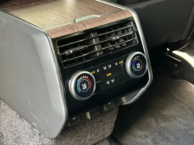 Land Rover Range Rover — Фото автомобиля 17