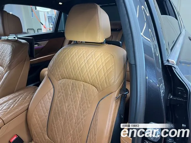BMW 7 Series G11 — Фото автомобиля 3