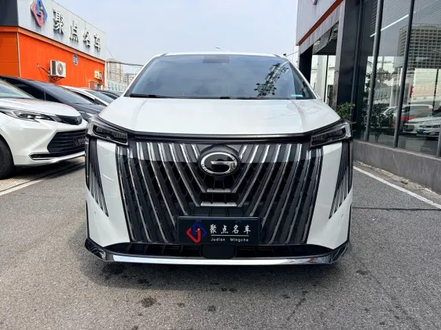 GAC Trumpchi M8 — Фото автомобиля 2