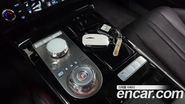 Genesis G80 Бензин 2.5 турбо AWD — Фото автомобиля 9