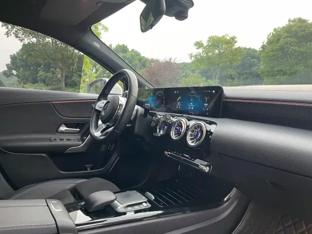 Mercedes-Benz A-Class — Фото автомобиля 10