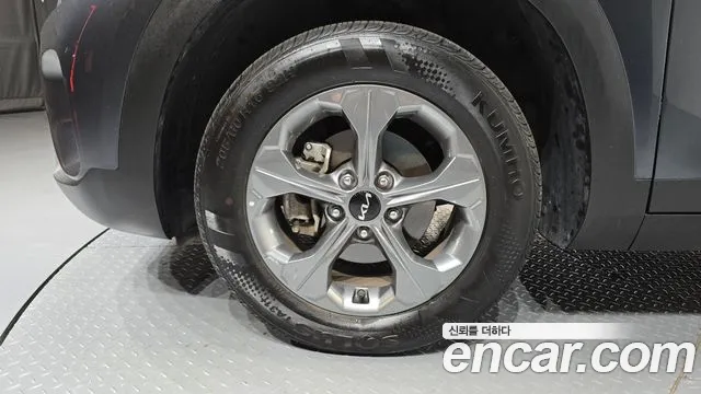 Kia Seltos — Фото автомобиля 5