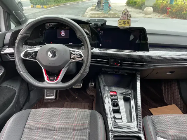 Volkswagen Golf GTI — Фото автомобиля 7