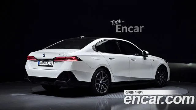 BMW 5-Series 5 серия (G60) 523d M Sport — Фото автомобиля 2