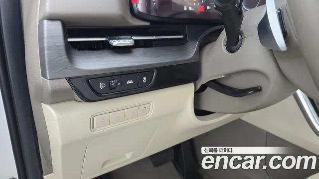 Kia Canival Carnival 4 поколение Бензин 7 мест Signature — Фото автомобиля 18