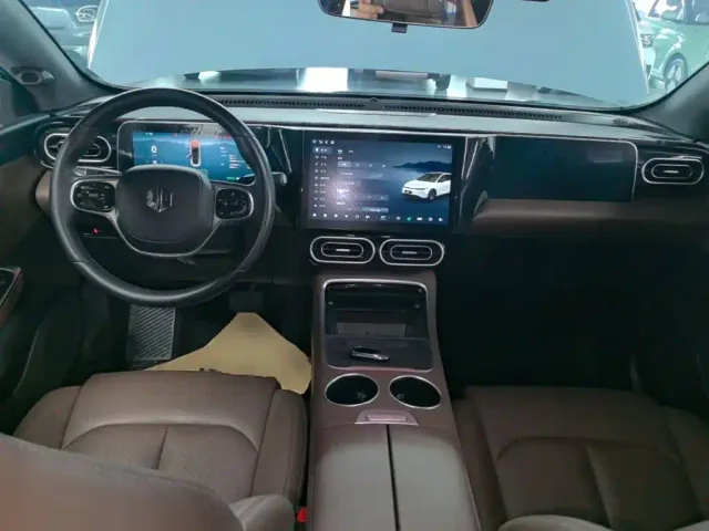 Leapmotor Leapmotor C01 2023 525 Comfort Edition — Фото автомобиля 9