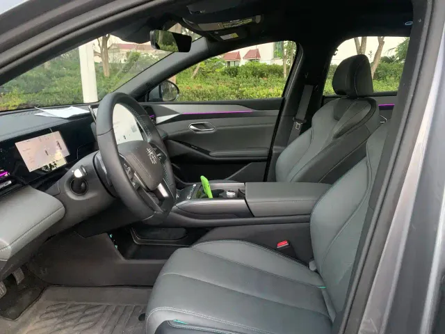 BYD Qin L — Фото автомобиля 6