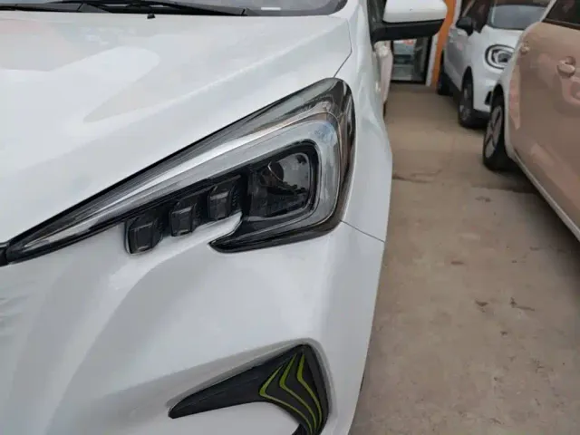 Changan Benben E-Star — Фото автомобиля 23