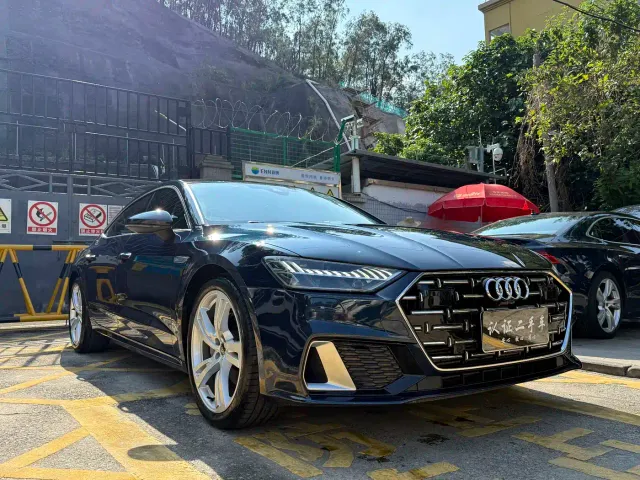 Audi A7L — Фото автомобиля 6