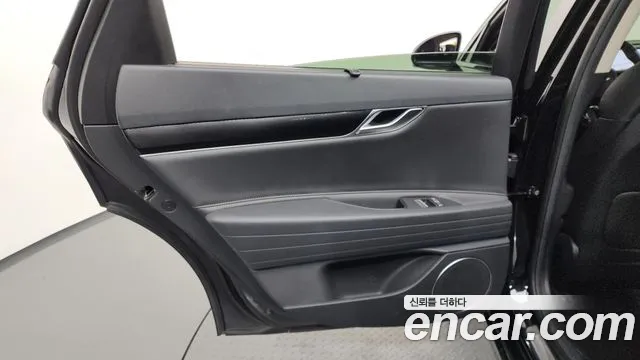 Genesis G80 RG3 — Фото автомобиля 13