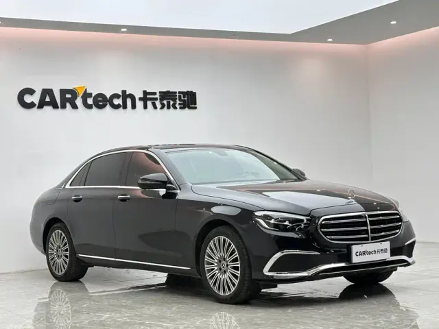 Mercedes-Benz E-Class — Фото автомобиля 6