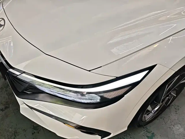 Hyundai Elantra — Фото автомобиля 23