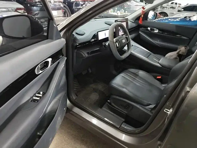 Geely Galaxy E5 — Фото автомобиля 15
