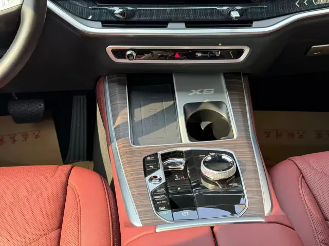 BMW X5 — Фото автомобиля 12