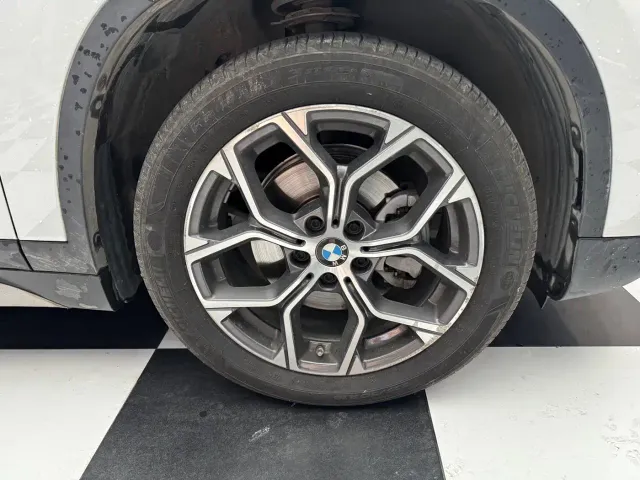 BMW X1 — Фото автомобиля 5