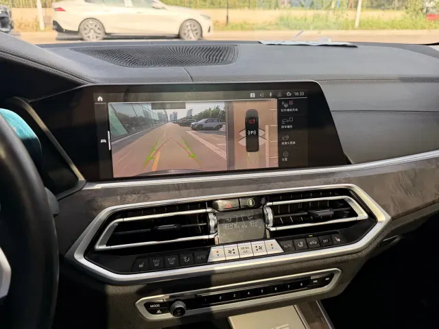 BMW X5 — Фото автомобиля 10