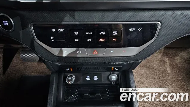 KG_Mobility_Ssangyong Rexton Новый Rexton Sport Дизель 2.2 4WD — Фото автомобиля 17