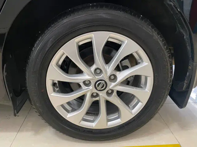Nissan Sylphy — Фото автомобиля 8