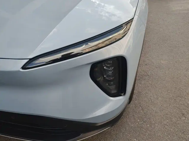 Nio ES6 — Фото автомобиля 23
