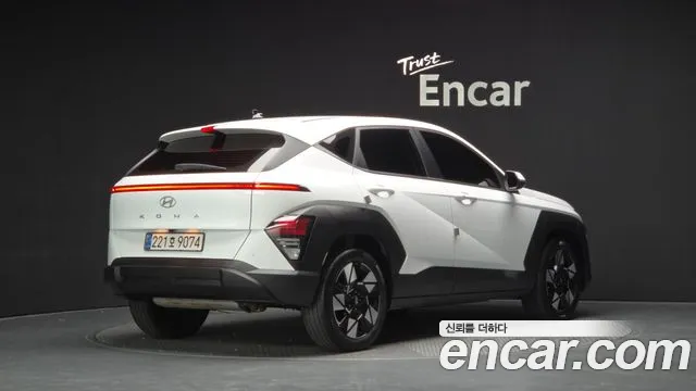 Hyundai Kona SX2 — Фото автомобиля 2