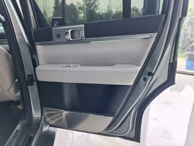 BYD FangChengBao Titanium 7 — Фото автомобиля 18