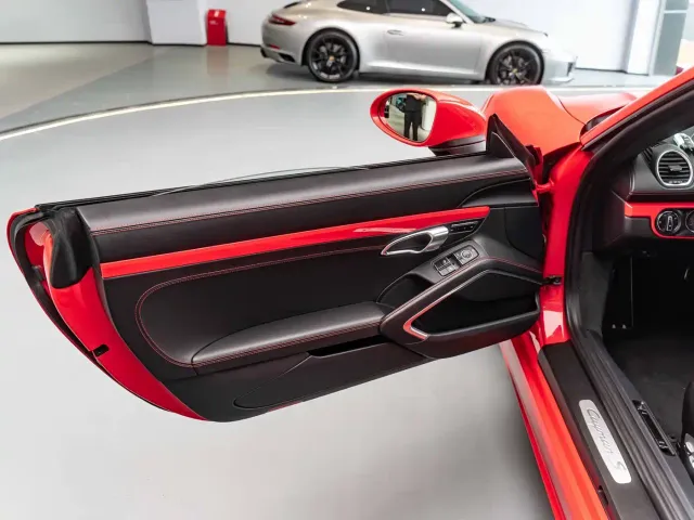 Porsche 718 — Фото автомобиля 14