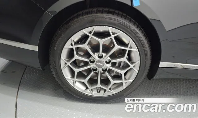 Genesis G80 RG3 — Фото автомобиля 5