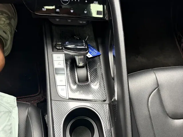 Hyundai Elantra — Фото автомобиля 21