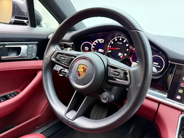 Porsche Panamera — Фото автомобиля 14
