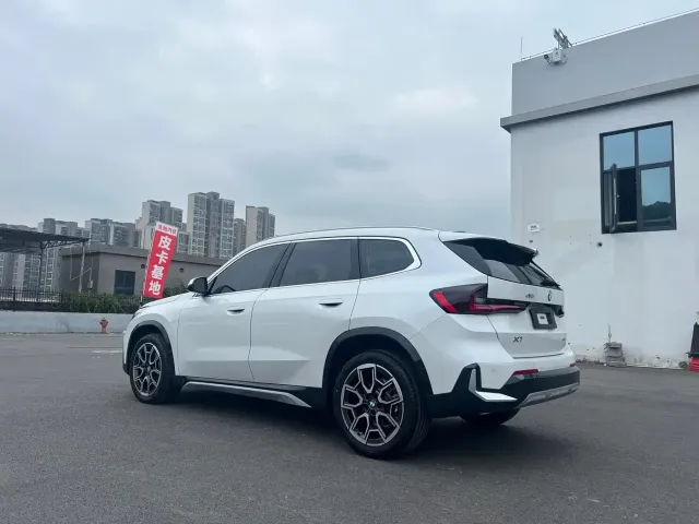 BMW X1 — Фото автомобиля 7