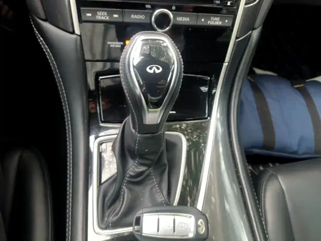 Infiniti Q50L — Фото автомобиля 13
