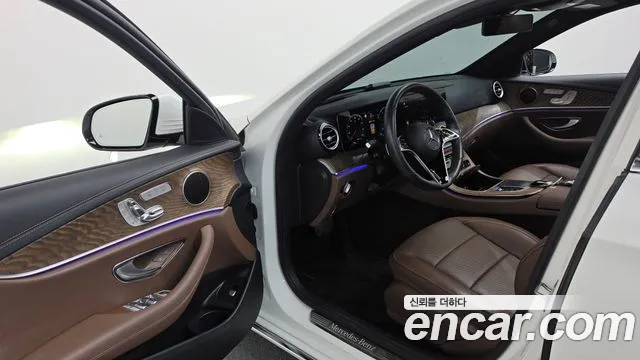 Mercedes-Benz E-Class W213 — Фото автомобиля 15