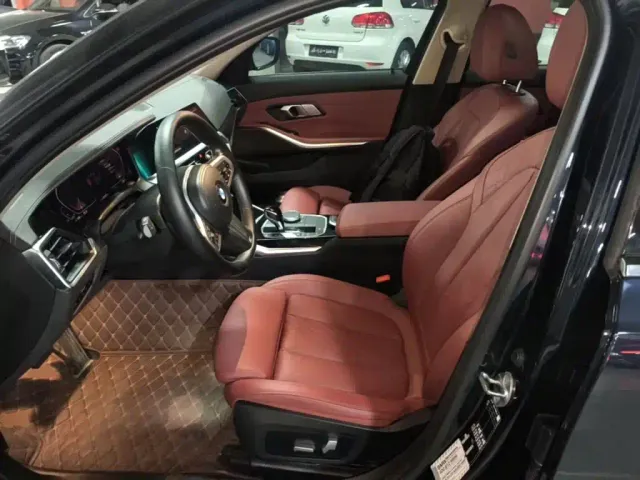 BMW 3 Series — Фото автомобиля 14