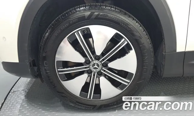 Mercedes-Benz EQB X243 — Фото автомобиля 5