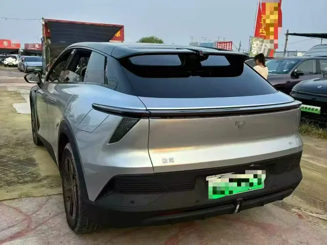 Jiyue Ji Yue 01 — Фото автомобиля 7
