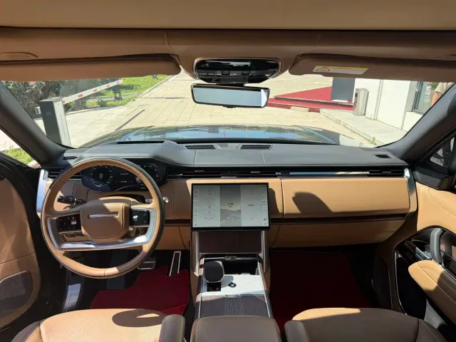 Land Rover Range Rover — Фото автомобиля 8