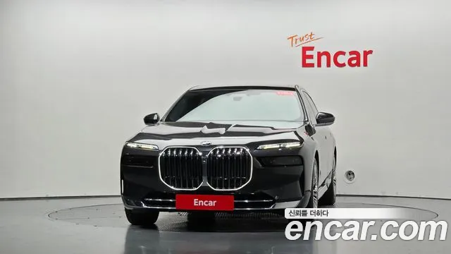 BMW 7 Series G70 — Фото автомобиля 3