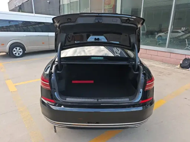 Volkswagen Passat — Фото автомобиля 18