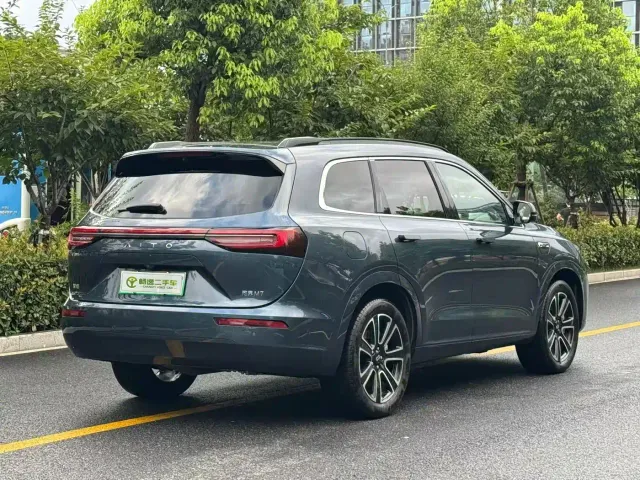 Aito M7 — Фото автомобиля 3
