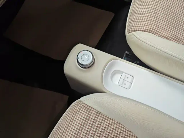 Wuling Hongguang Mini EV — Фото автомобиля 13
