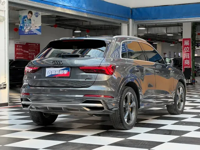 Audi Q3 — Фото автомобиля 23